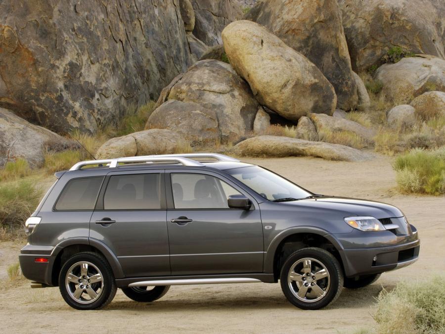  Mitsubishi Outlander 2003 года  (US) (фото 6 из 11)